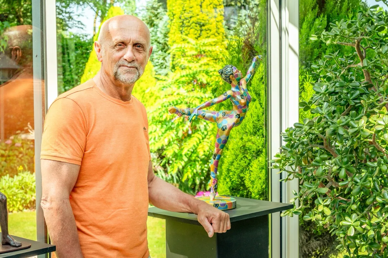 Client satisfait Standing Véranda avec une Véranda en fond